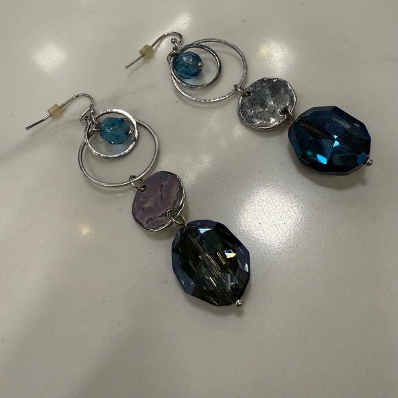 Dangle Drop Earrings Silver Tone Circle Blue Faceted Statement - Picture 3 of 3